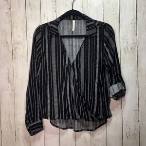 Girl Kraft Black/white Blouse Size Medium
